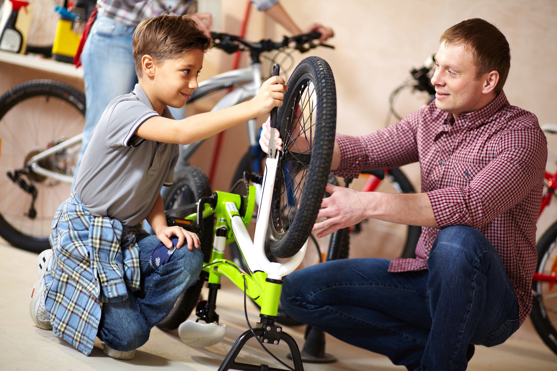 Maximizing Small Garage Spaces: Top 7 Tips for Efficient Storage