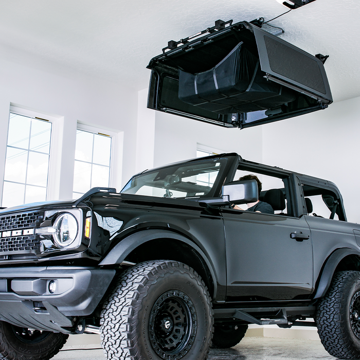 Hard Top Lifter - Bronco